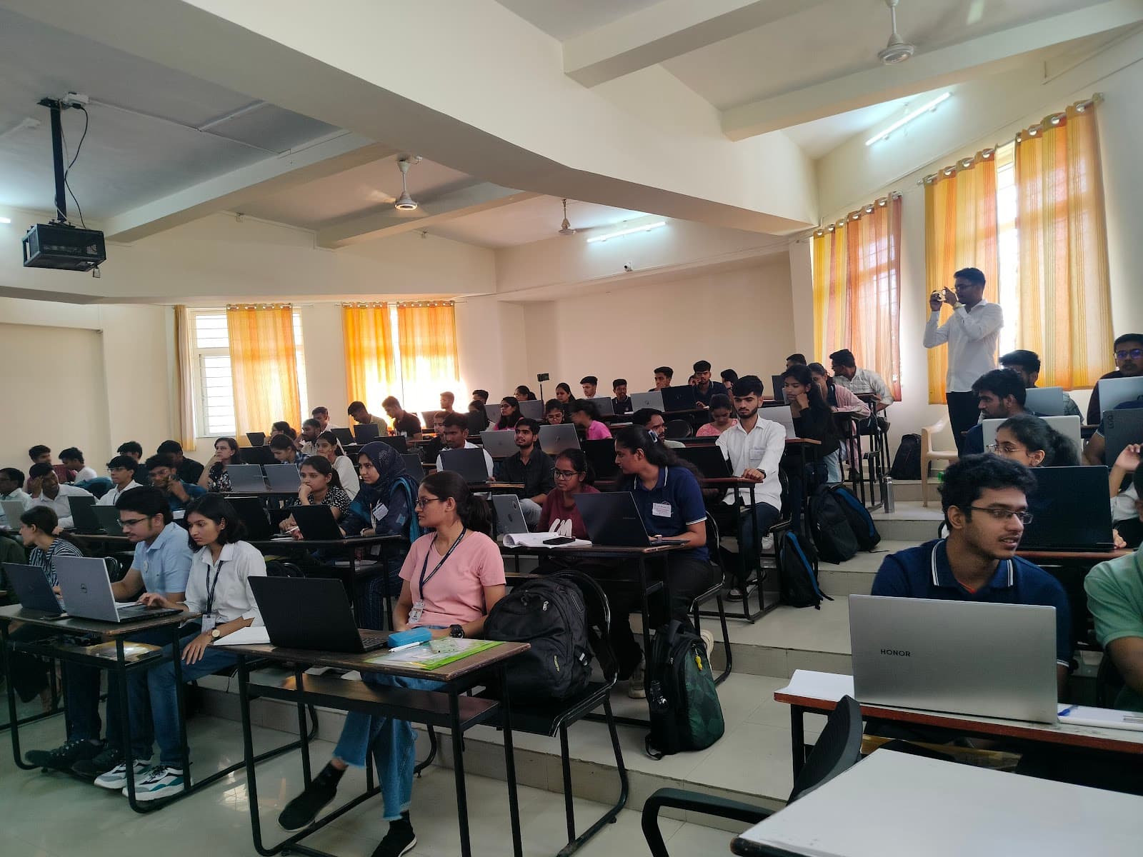 Workshop on “Big Data Analytics with Hadoop” 3